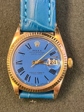 Load image into Gallery viewer, Rolex Rare datejust Beautiful Blue