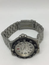 Load image into Gallery viewer, Victorinox Swiss Army Stainless Steel