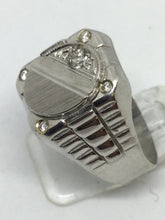 Load image into Gallery viewer, 18ct Unisex White Gold Diamond Ring
