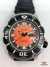 Load image into Gallery viewer, Seiko Diver Automatic "Orange Monster"200m
