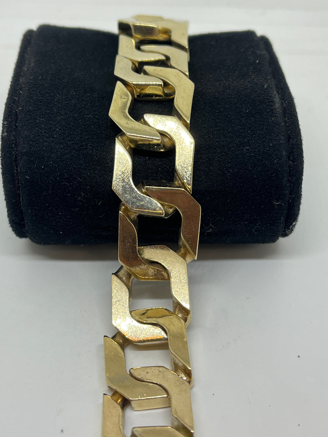 9ct Gold Heavy Gents Bracelet 22cm x 19mm x 117.80 g