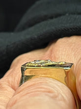 Load image into Gallery viewer, 9ct Gents Octaganol Onyx Masonic Ring
