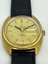 Load image into Gallery viewer, Omega Vintage Constellation Automatic day date  35mm 18 ct Gold
