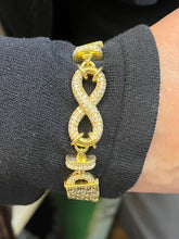 Load image into Gallery viewer, 18ct Gold &amp; Diamond Infinity Bracelet Cartier Panther Link
