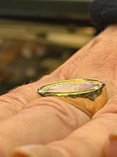 Load image into Gallery viewer, 9ct  Men’s Queen Vic toria Coin Ring
