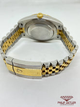 Laden Sie das Bild in den Galerie-Viewer, Rolex 18ct yellow gold &amp; Steel 41 mm Datejust  White Dial Serrated bezel.
