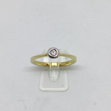 Load image into Gallery viewer, 18ct Yellow Gold  Diamond Ring
