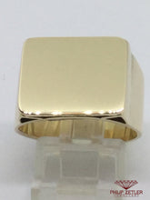 Load image into Gallery viewer, 14ct Mens Plain Signet Ring
