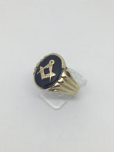 Load image into Gallery viewer, 9ct Gents Onyx Masonic Ring
