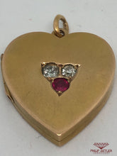 Laden Sie das Bild in den Galerie-Viewer, 15ct Gold Diamond &amp; Ruby Heart Pendant

