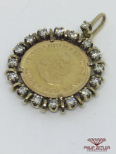 Charger l&#39;image dans la galerie, 1 Rand Kruger Coin Diamond Pendant

