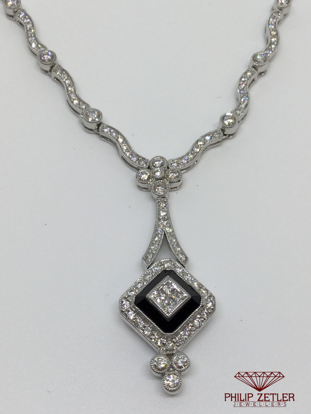 18ct White Gold Diamond Necklace & Pendant
