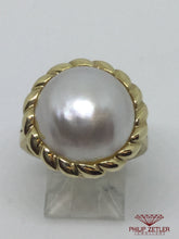 Load image into Gallery viewer, 9ct Mabe Pearl Ring
