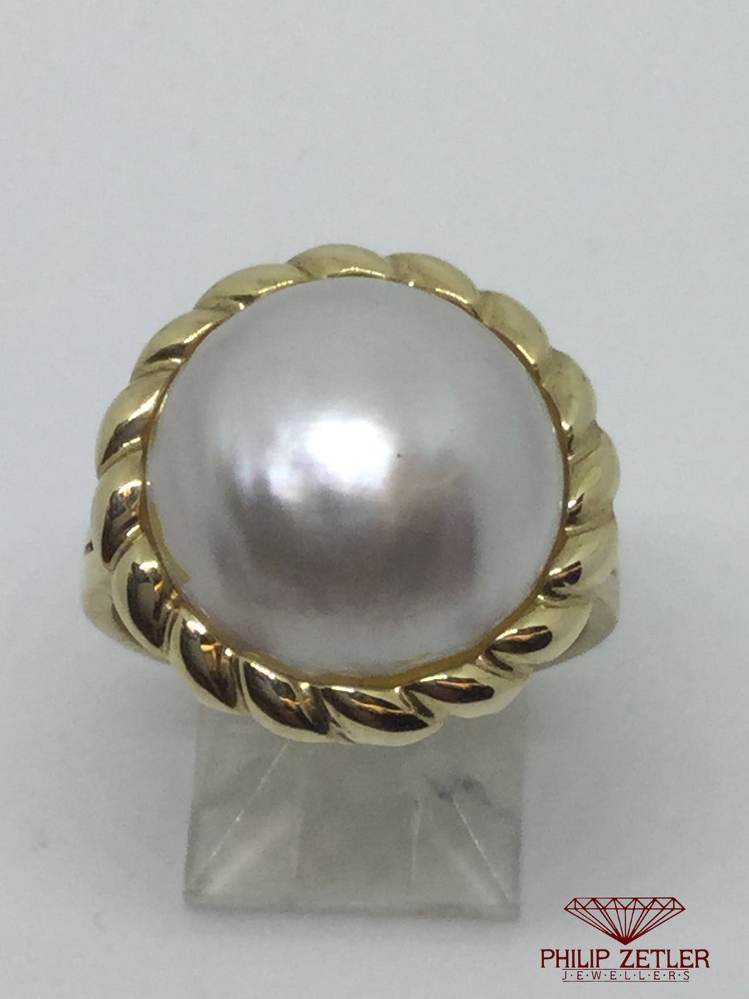9ct Mabe Pearl Ring