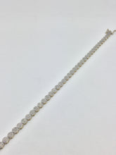 Afbeelding in Gallery-weergave laden, 9ct Gold Diamond bracelet clusters
