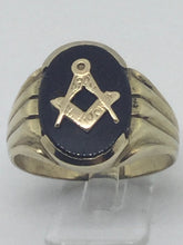 Load image into Gallery viewer, 9ct Gents Onyx Masonic Ring
