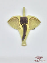 Laden Sie das Bild in den Galerie-Viewer, 14 ct Gold Elephant Head Pendant
