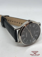 Load image into Gallery viewer, Seiko Gents Black Dial Roman Numerals
