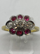 Afbeelding in Gallery-weergave laden, 18ct Diamond &amp; Ruby Flower Dress Ring
