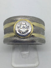 Load image into Gallery viewer, 18 ct Ladies Yellow &amp; White Gold Diamond Ring
