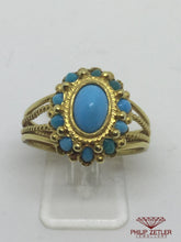 Laden Sie das Bild in den Galerie-Viewer, 18ct Turquoise Dress Ring
