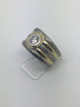 Laden Sie das Bild in den Galerie-Viewer, 18ct Ladies Yellow &amp; White Gold Diamond Ring
