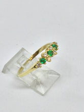 Afbeelding in Gallery-weergave laden, 18ct Emerald and Diamond Eternity RIng
