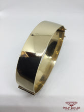 Load image into Gallery viewer, Engraved Gold Bangle
