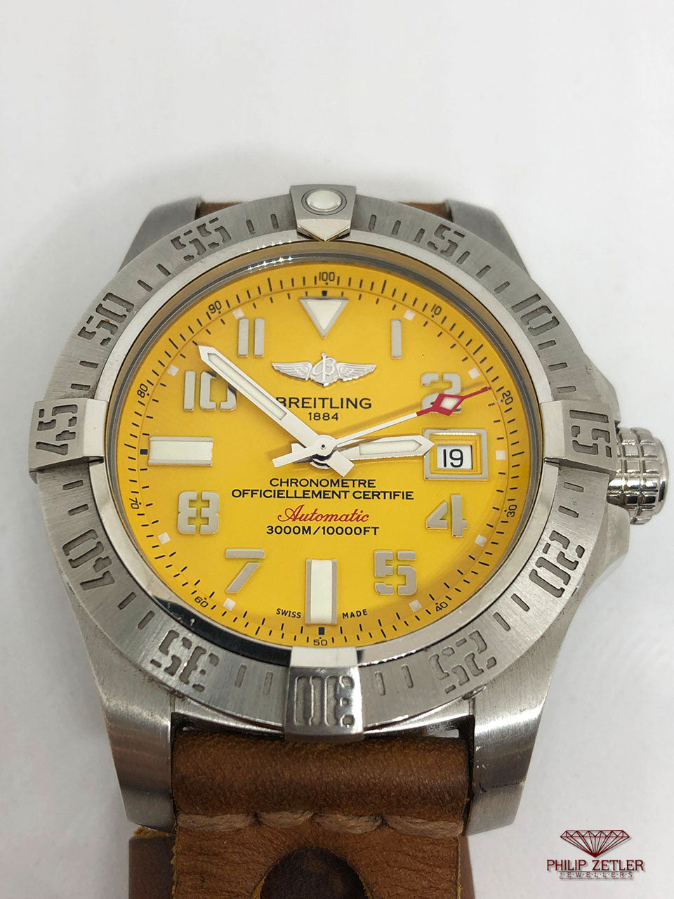 Breitling Avenger II 