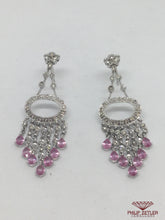 Laden Sie das Bild in den Galerie-Viewer, 18ct White Gold Diamond &amp; Pink Sapphire Earings
