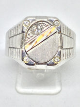 Load image into Gallery viewer, 18ct Unisex White Gold Diamond Ring
