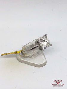 18 ct Princess Cut Diamond Ring in White Gold