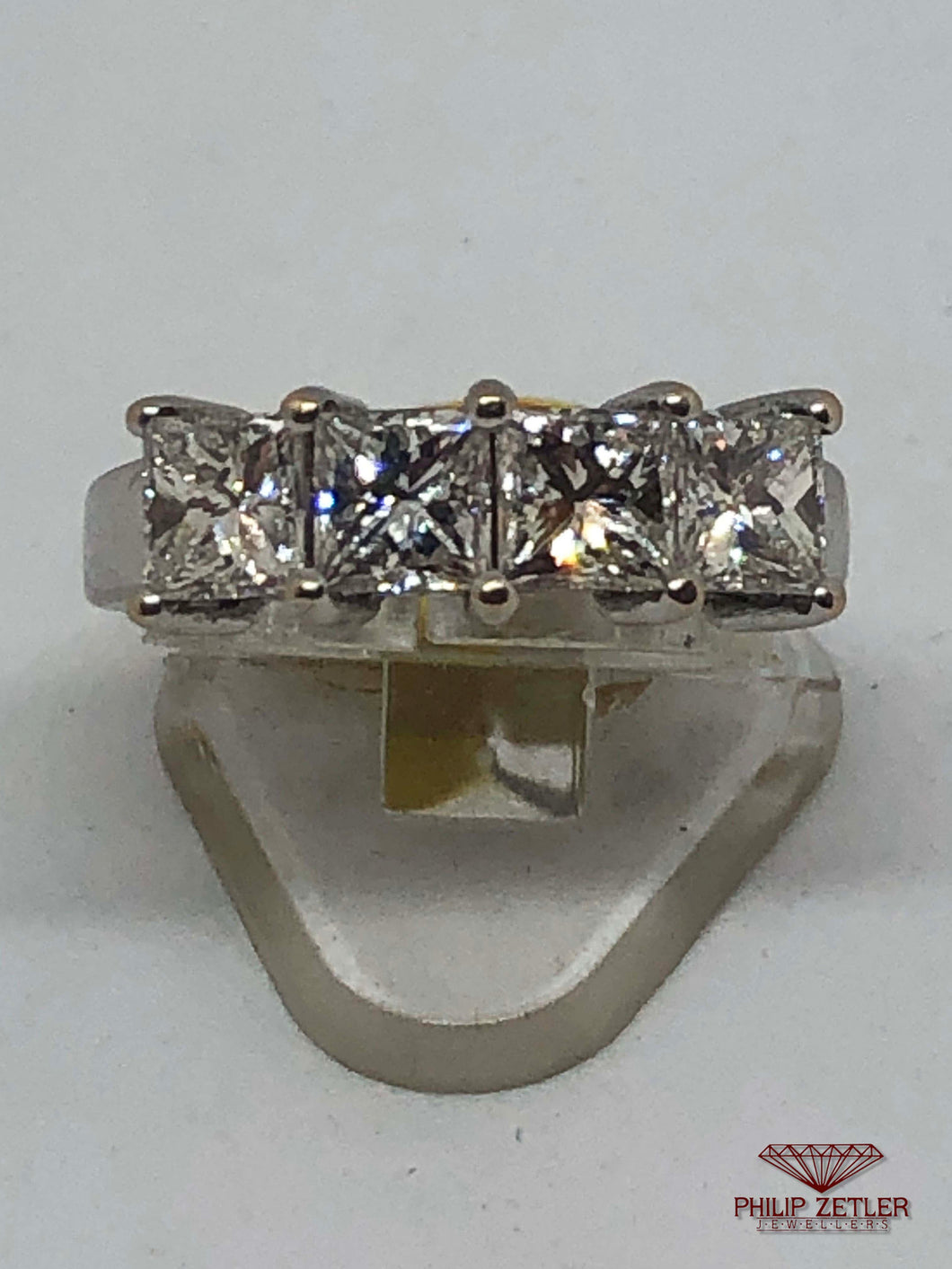 18ct White Gold Princess Cut Diamond Ring