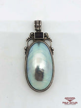 Load image into Gallery viewer, Silver, Mother of Pearl and Garnet Pendant

